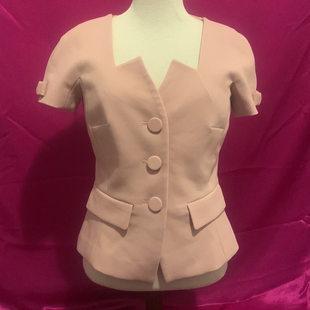 Beautiful short sleeve blazer style top soft pink bowtie sleeves. Size s